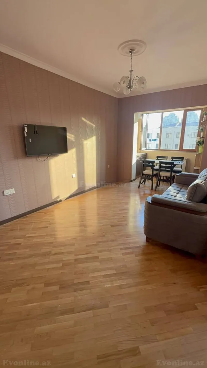 Satılır 2 otaqlı Mənzil Köhnə tikili 70 m² Nizami m. - şəkil 3