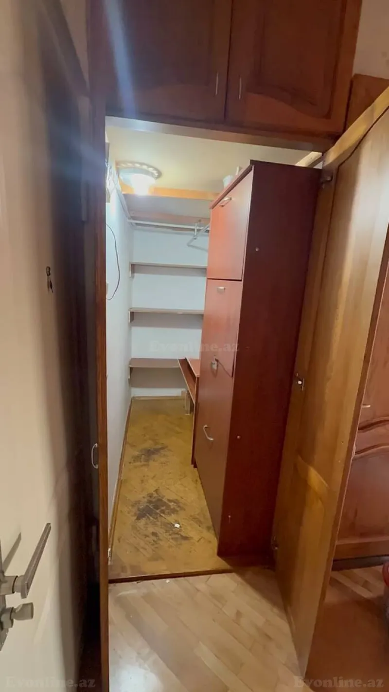 Satılır 2 otaqlı Mənzil Köhnə tikili 70 m² Nizami m. - şəkil 10