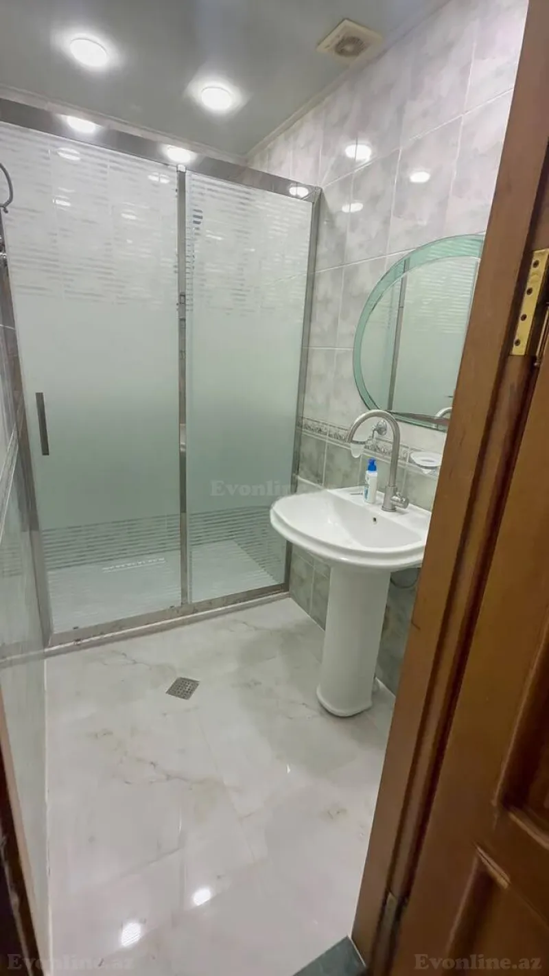 Satılır 2 otaqlı Mənzil Köhnə tikili 70 m² Nizami m. - şəkil 12