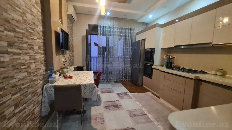 Satılır 3 otaqlı Mənzil Yeni tikili 135 m² İnşaatçılar m. - şəkil 7