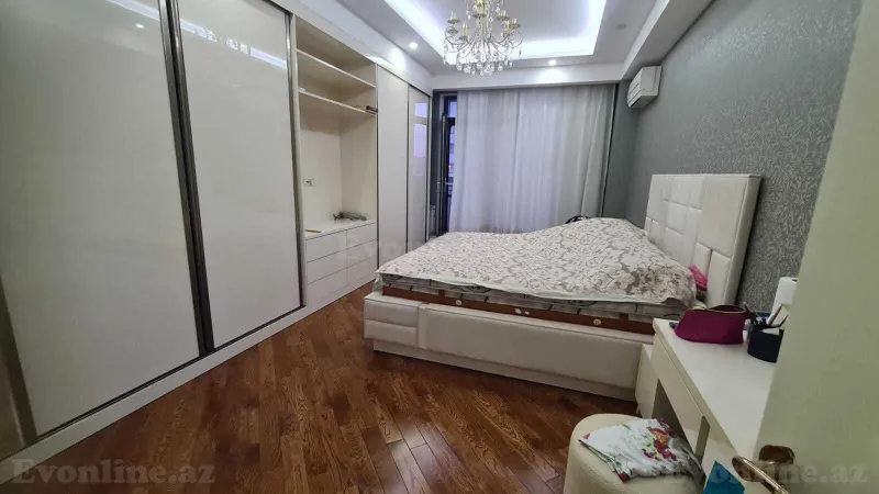 Satılır 3 otaqlı Mənzil Yeni tikili 135 m² İnşaatçılar m. - şəkil 10