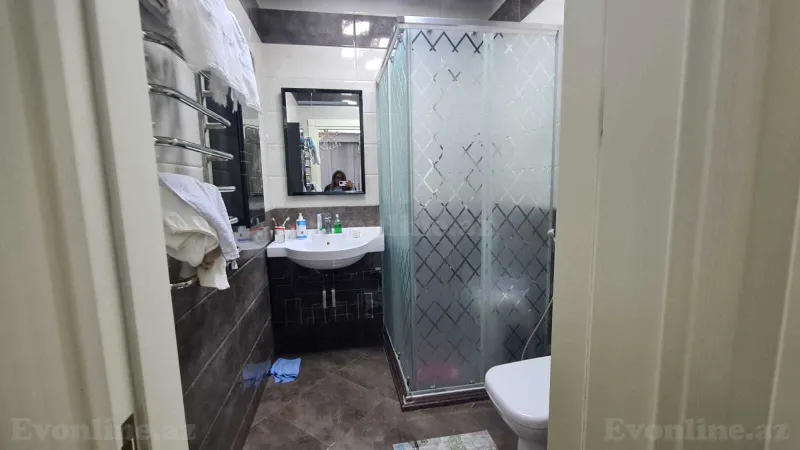 Satılır 3 otaqlı Mənzil Yeni tikili 135 m² İnşaatçılar m. - şəkil 13