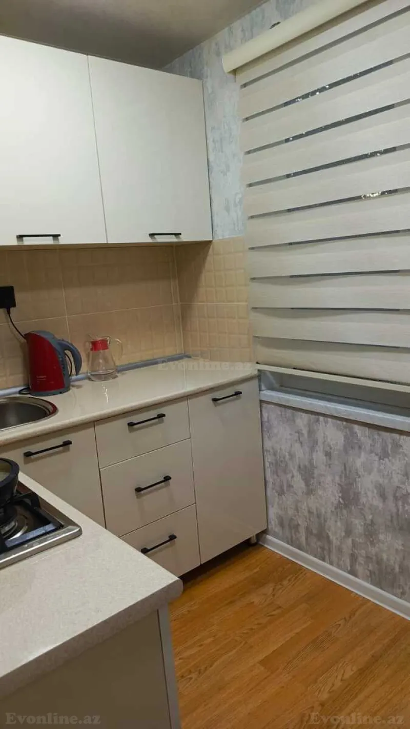 Satılır 2 otaqlı Mənzil Köhnə tikili 46 m² Neftçilər m. - şəkil 2