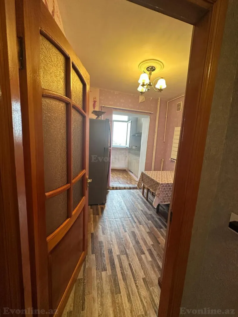 Satılır 2 otaqlı Mənzil Köhnə tikili 55 m² Neftçilər m. - şəkil 4