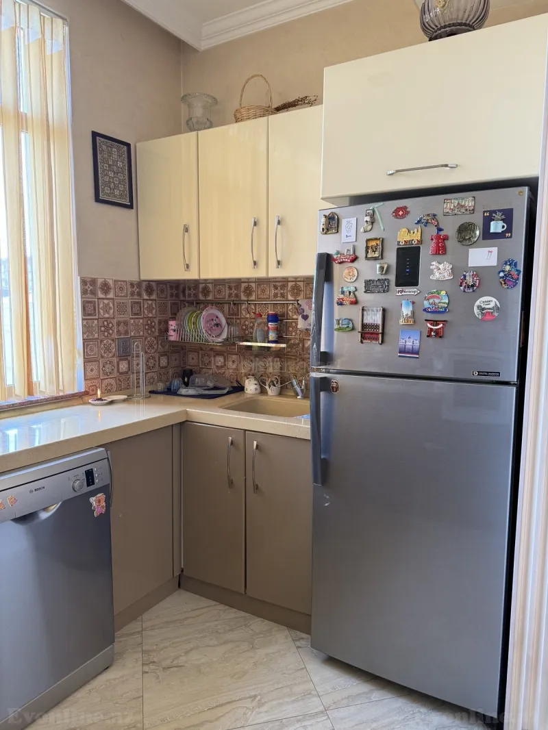 Satılır 3 otaqlı Mənzil Yeni tikili 75 m² İnşaatçılar m. - şəkil 3