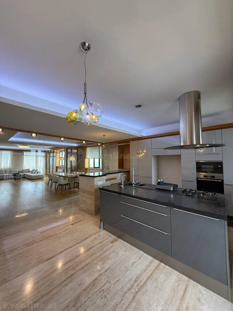 Satılır 4 otaqlı Mənzil Yeni tikili 242 m² İnşaatçılar m. - şəkil 3