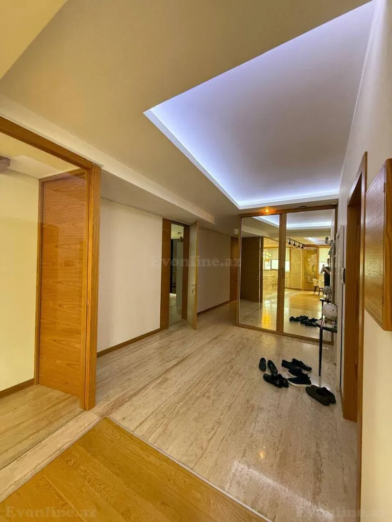 Satılır 4 otaqlı Mənzil Yeni tikili 242 m² İnşaatçılar m. - şəkil 5