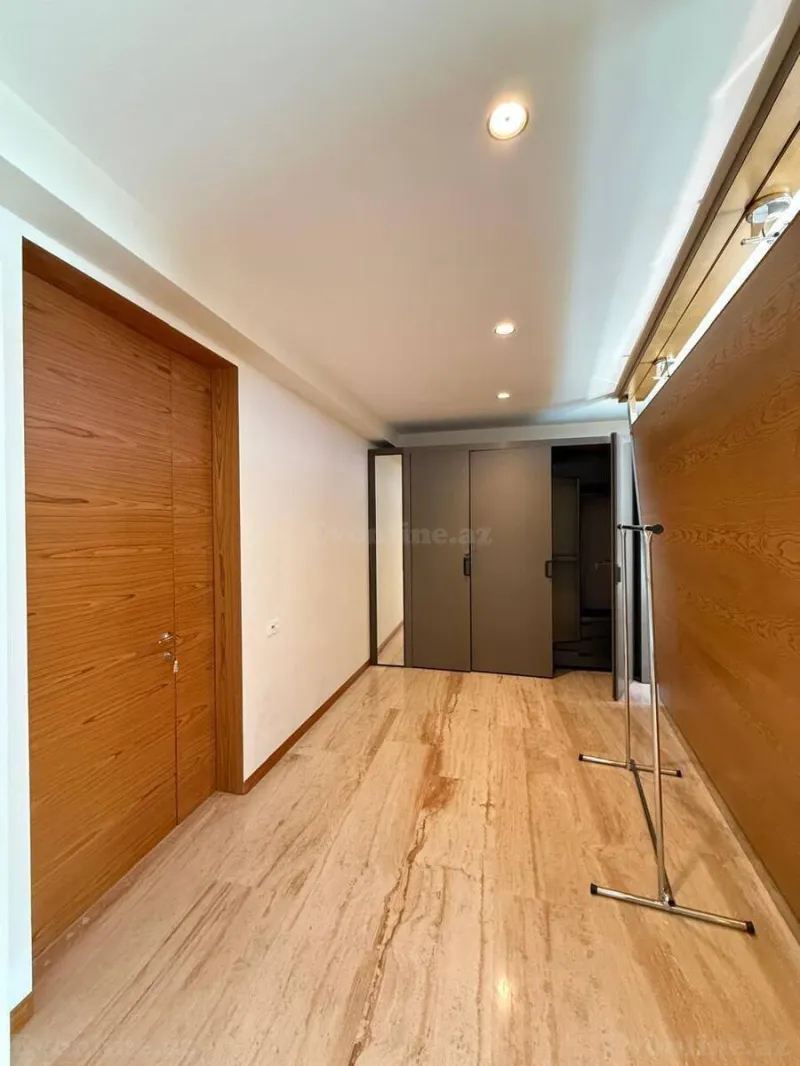 Satılır 4 otaqlı Mənzil Yeni tikili 242 m² İnşaatçılar m. - şəkil 14