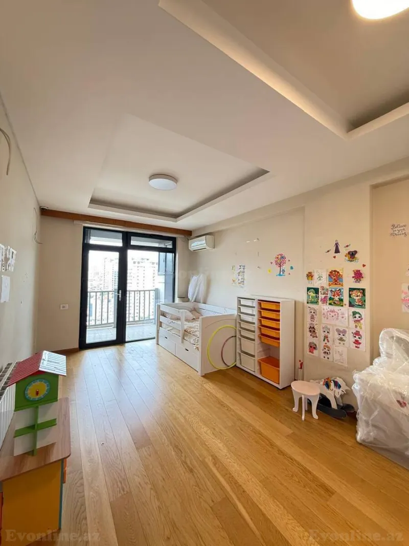 Satılır 4 otaqlı Mənzil Yeni tikili 242 m² İnşaatçılar m. - şəkil 22