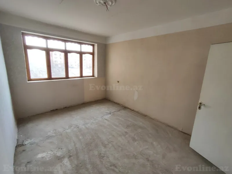4 otaqlı Mənzil 81 m² Lökbatan Satılır