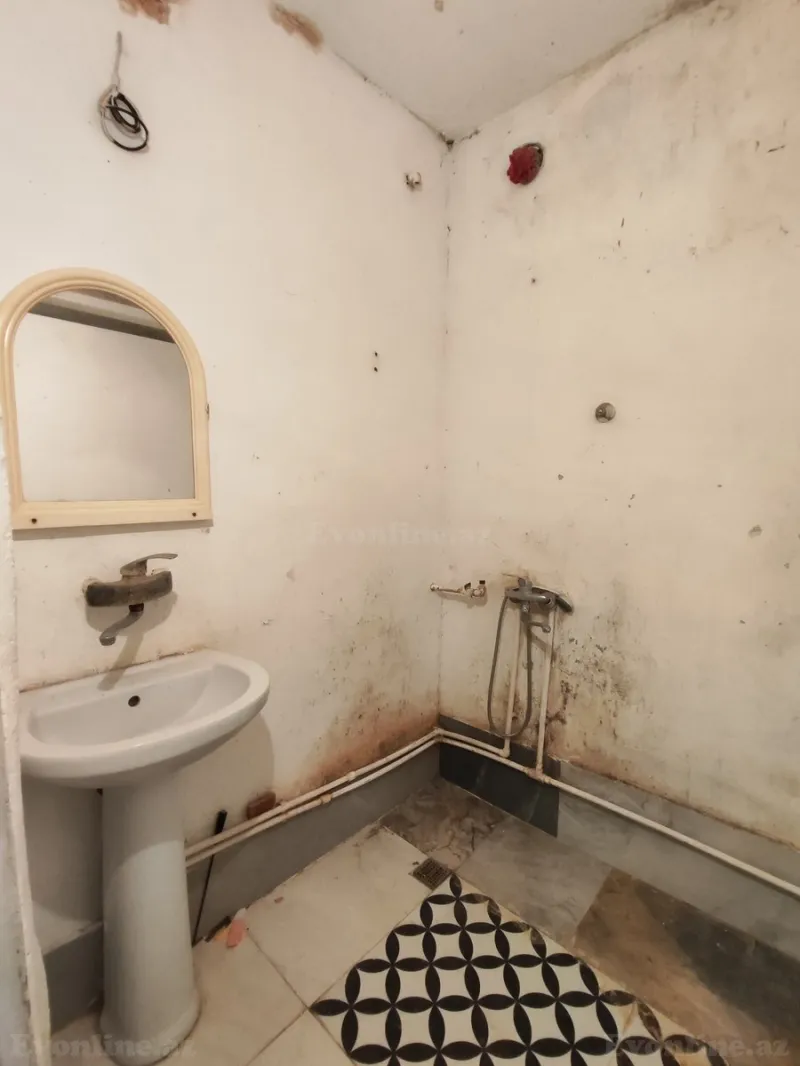 Satılır 4 otaqlı Mənzil Köhnə tikili 81 m² Lökbatan - şəkil 15
