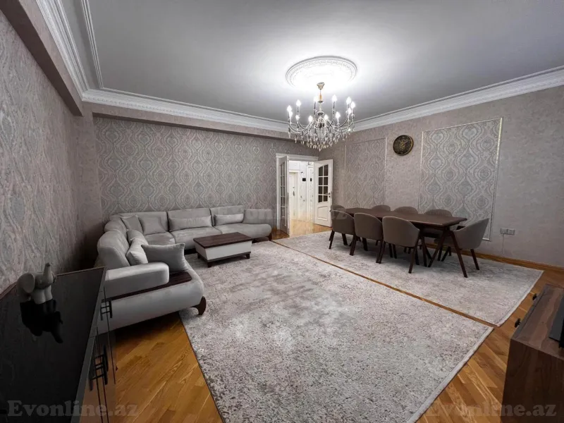 4 otaqlı Mənzil 165 m² Azadlıq prospekti m. Satılır