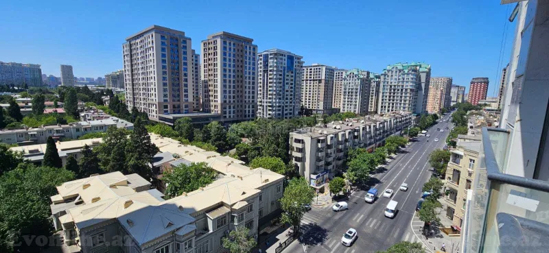 Satılır 4 otaqlı Mənzil Yeni tikili 165 m² Azadlıq prospekti m. - şəkil 2