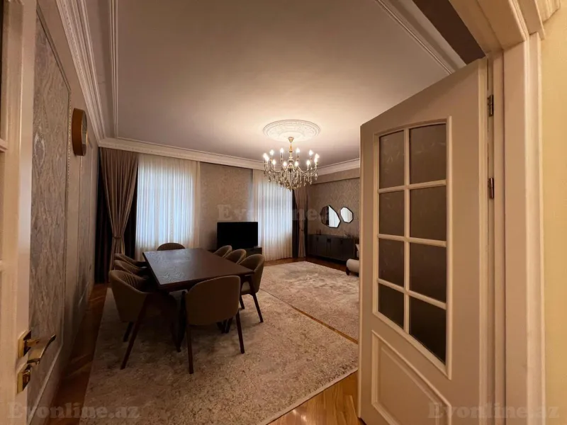 Satılır 4 otaqlı Mənzil Yeni tikili 165 m² Azadlıq prospekti m. - şəkil 4
