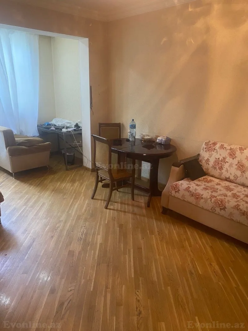 3 otaqlı Mənzil 70 m² Memar Əcəmi m. Kirayə verilir