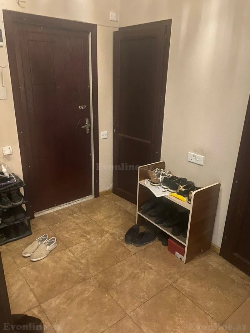 Kirayə verilir 3 otaqlı Mənzil Köhnə tikili 70 m² Memar Əcəmi m. - şəkil 2