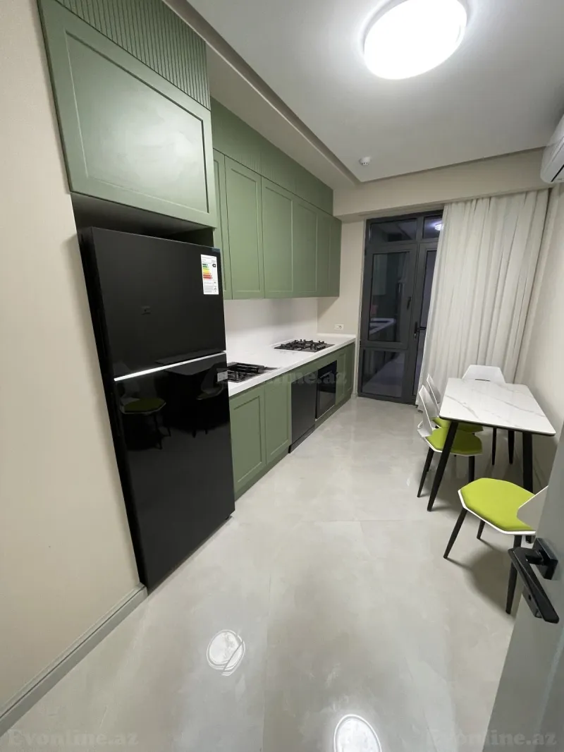 Kirayə verilir 3 otaqlı Mənzil Yeni tikili 100 m² Bakmil m. - şəkil 3