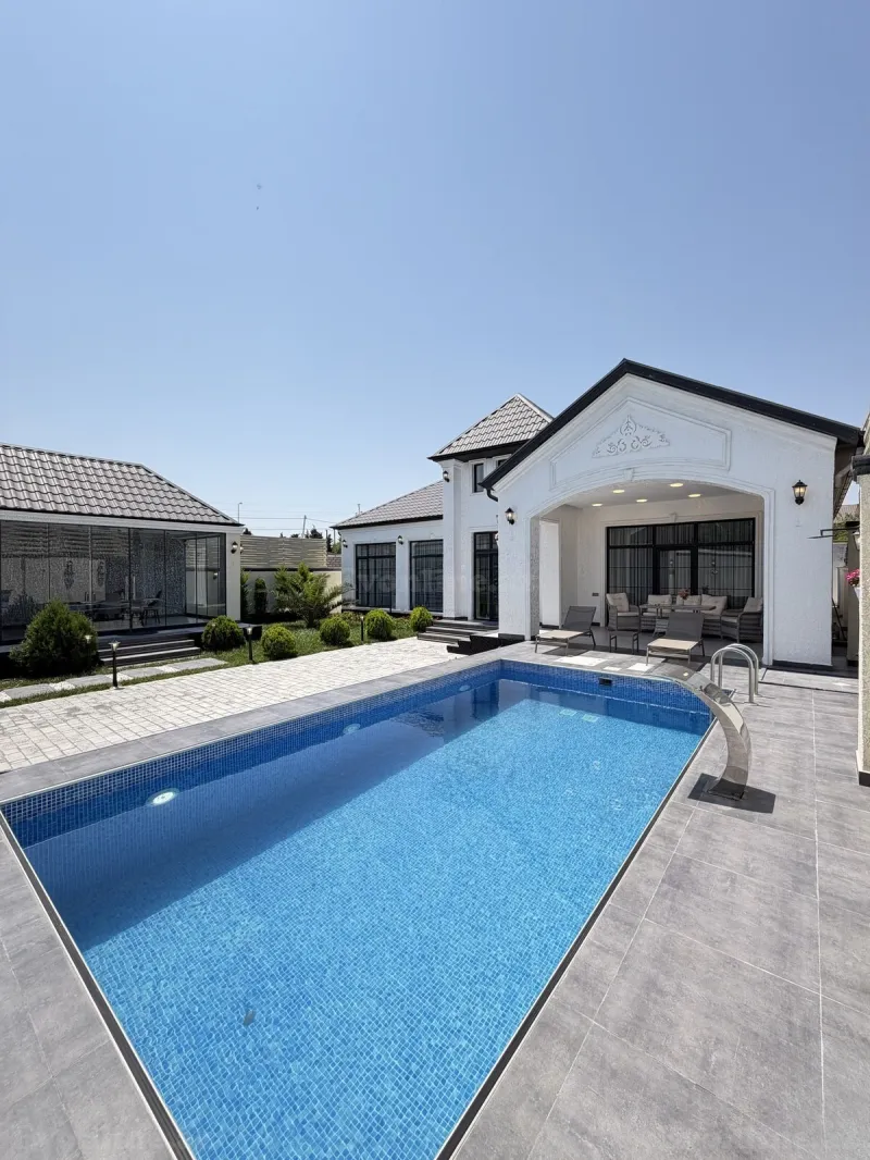 4 otaqlı Həyət evi 220 m² Mərdəkan Satılır