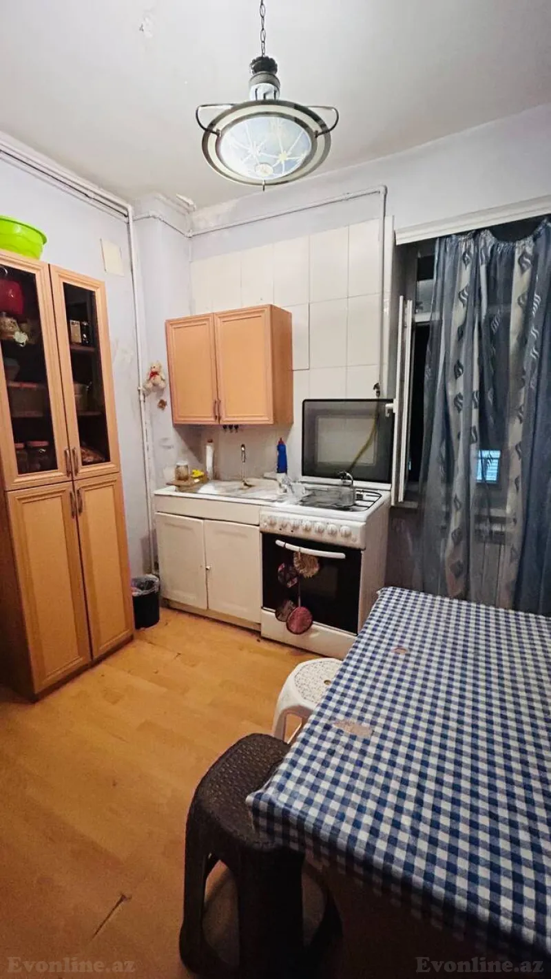 Satılır 2 otaqlı Mənzil Köhnə tikili 67 m² Gənclik m. - şəkil 7