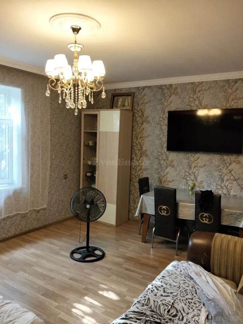 Satılır 4 otaqlı Həyət evi 100 m² Xocəsən m. - şəkil 3