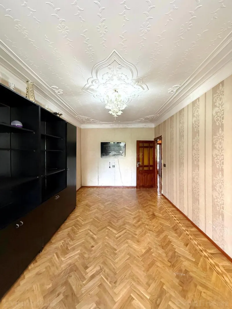 Satılır 2 otaqlı Mənzil Köhnə tikili 60 m² Əhmədli m. - şəkil 4