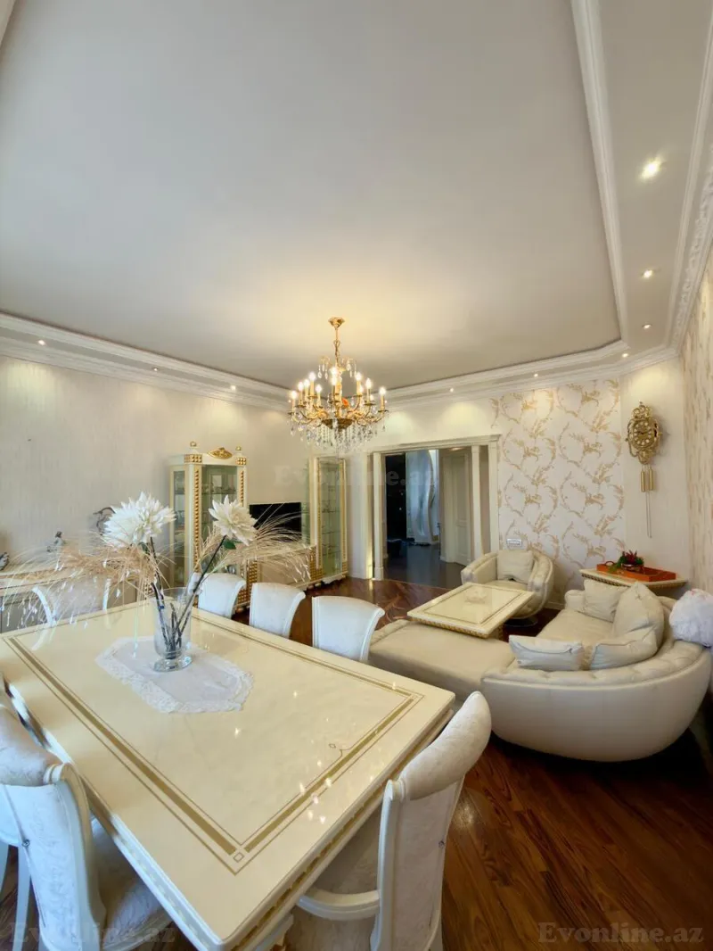 3 otaqlı Mənzil 125 m² Səbail r. Satılır