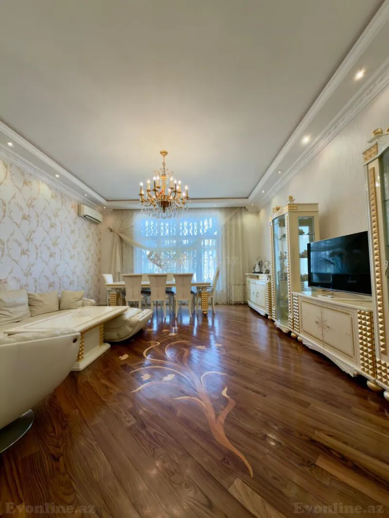 Satılır 3 otaqlı Mənzil Yeni tikili 125 m² Səbail r. - şəkil 2