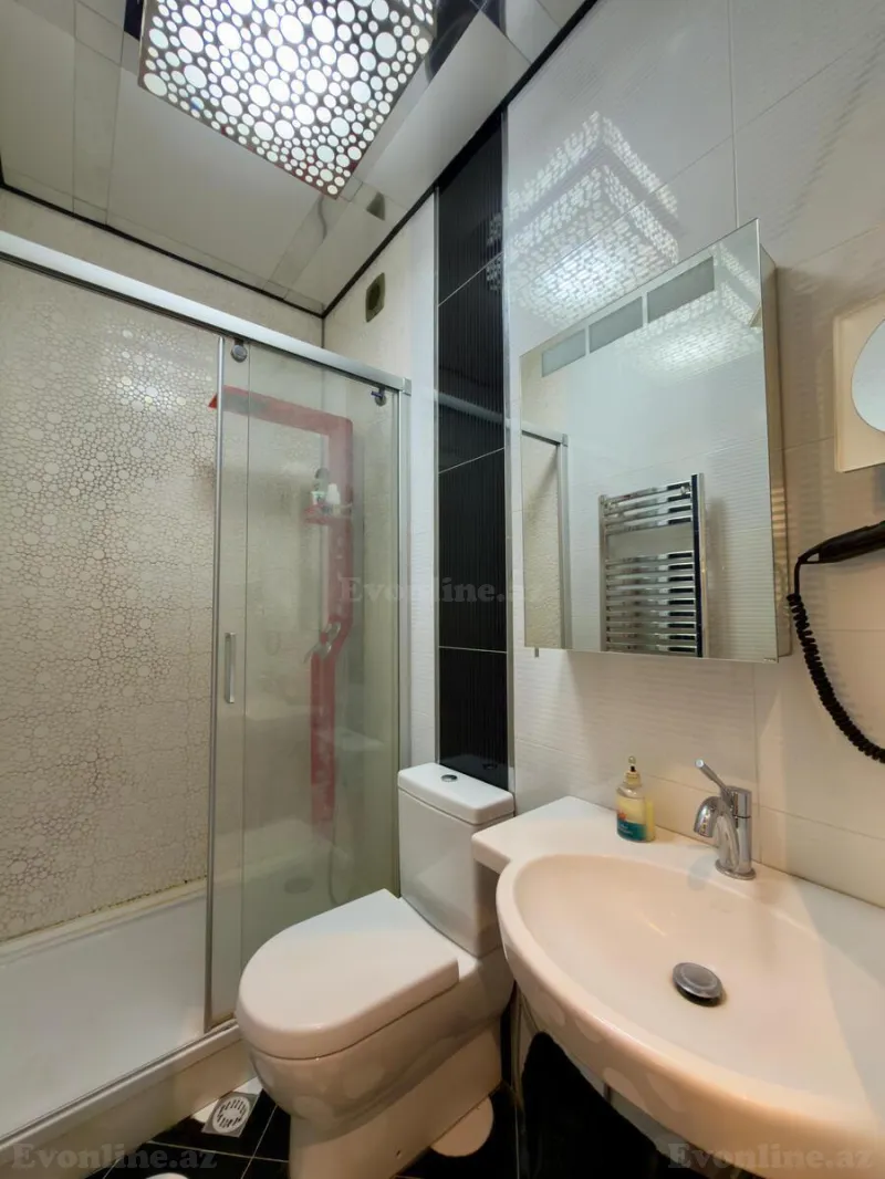 Satılır 3 otaqlı Mənzil Yeni tikili 125 m² Səbail r. - şəkil 7