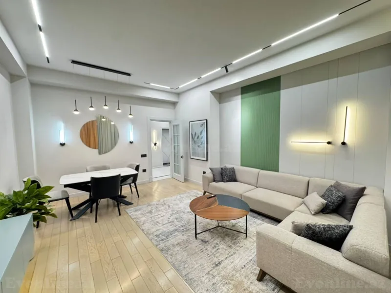2 otaqlı Mənzil 100 m² Xətai r. Kirayə verilir