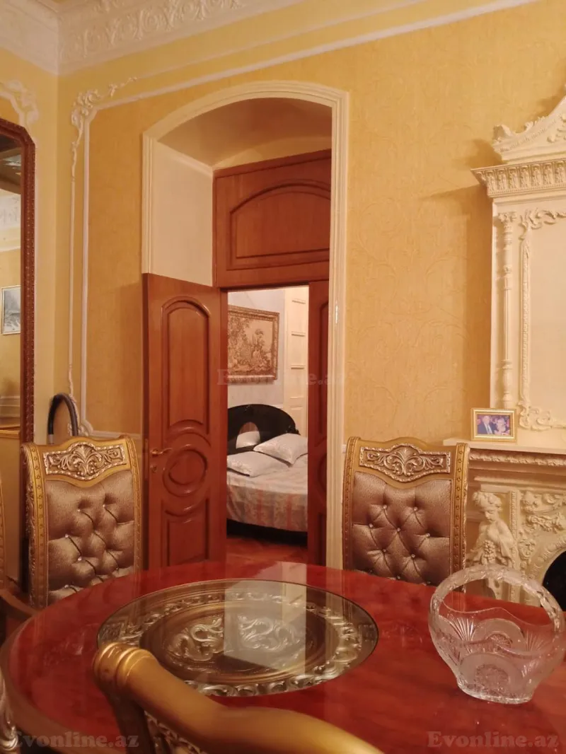 Satılır 3 otaqlı Mənzil Köhnə tikili 108 m² Sahil m. - şəkil 3
