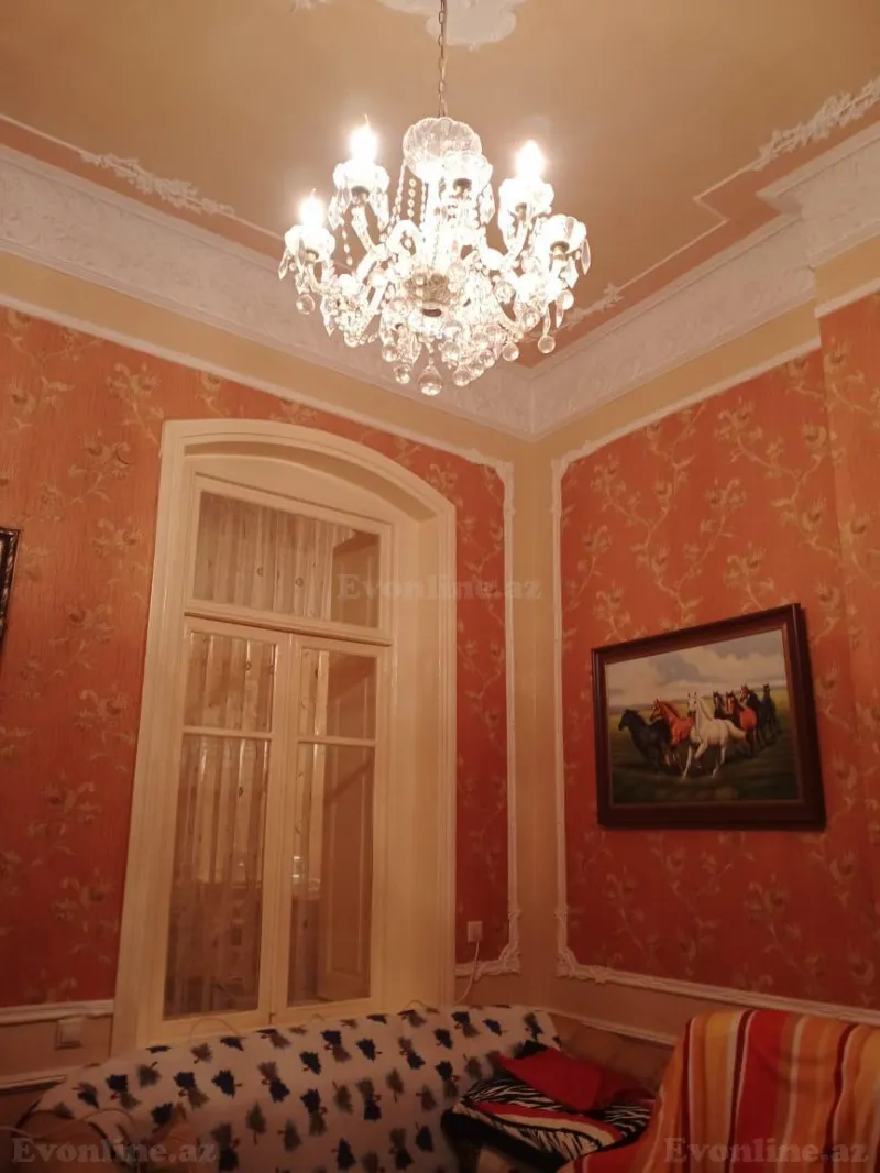 Satılır 3 otaqlı Mənzil Köhnə tikili 108 m² Sahil m. - şəkil 7