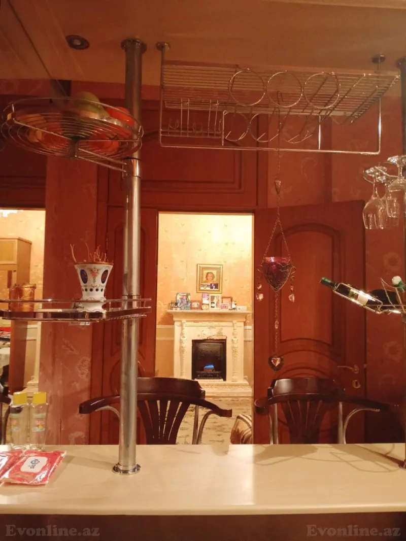 Satılır 3 otaqlı Mənzil Köhnə tikili 108 m² Sahil m. - şəkil 9