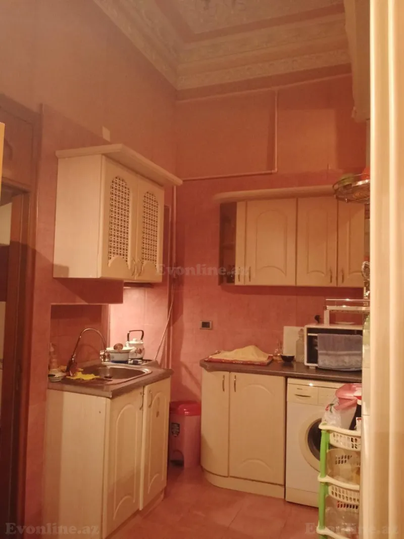 Satılır 3 otaqlı Mənzil Köhnə tikili 108 m² Sahil m. - şəkil 10