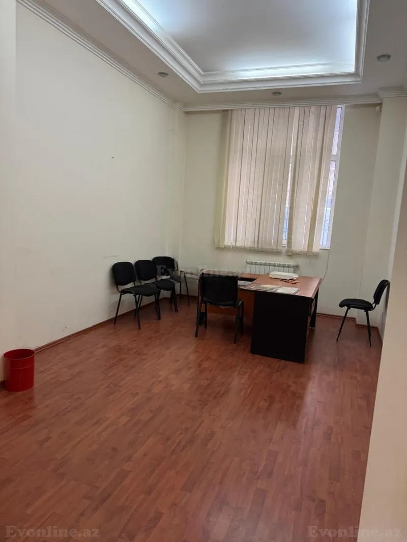 Kirayə verilir Ofis 240 m² İnşaatçılar m. - şəkil 7