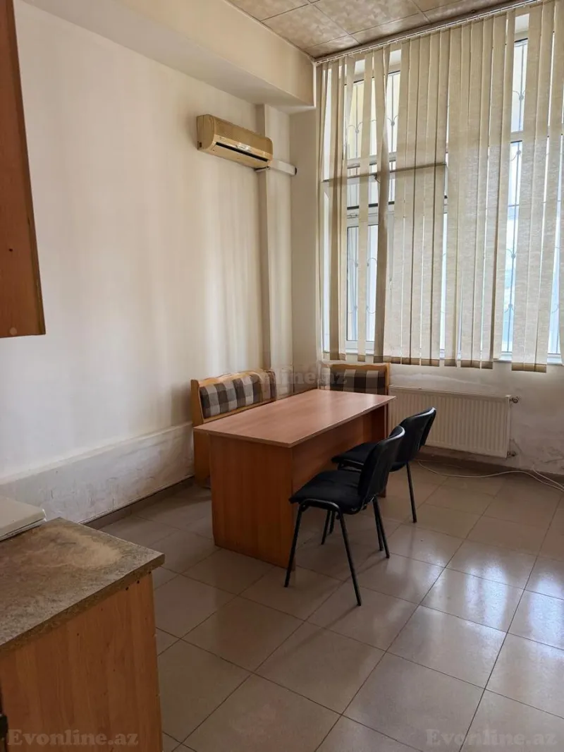 Kirayə verilir Ofis 240 m² İnşaatçılar m. - şəkil 12