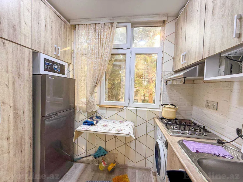 Kirayə verilir 2 otaqlı Mənzil Köhnə tikili 50 m² Neftçilər m. - şəkil 4