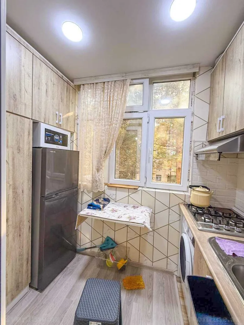 Kirayə verilir 2 otaqlı Mənzil Köhnə tikili 50 m² Neftçilər m. - şəkil 9