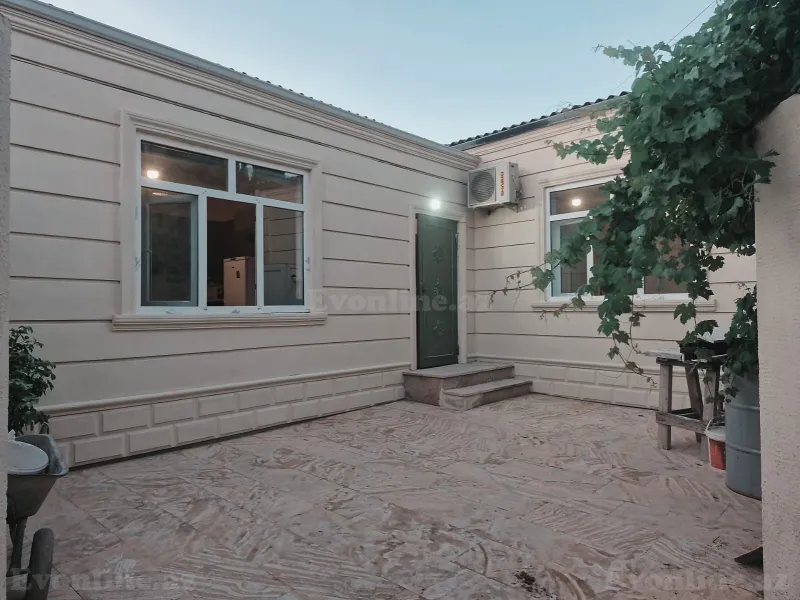 3 otaqlı Həyət evi 90 m² Binəqədi r. Satılır