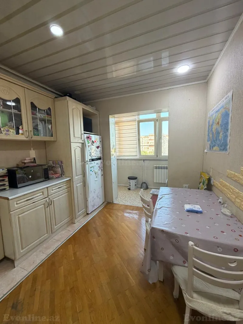 Satılır 2 otaqlı Mənzil Köhnə tikili 65 m² Yeni Yasamal - şəkil 7