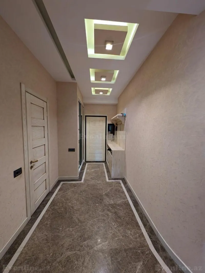 Kirayə verilir 4 otaqlı Mənzil Yeni tikili 130 m² Gənclik m. - şəkil 2