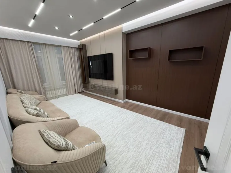 3 otaqlı Mənzil 120 m² Nizami m. Kirayə verilir