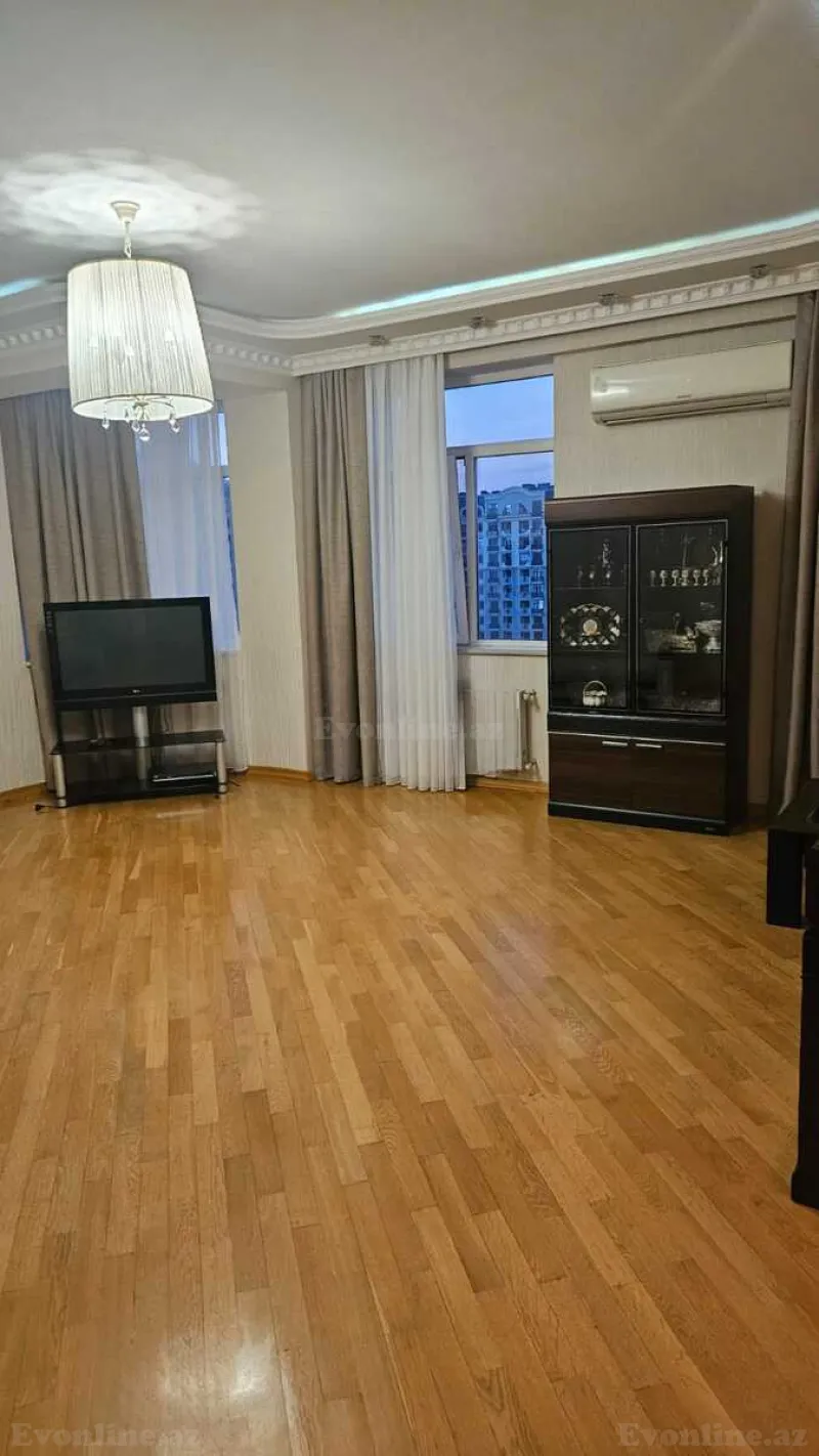 Satılır 4 otaqlı Mənzil Yeni tikili 172 m² Nəriman Nərimanov m. - şəkil 3