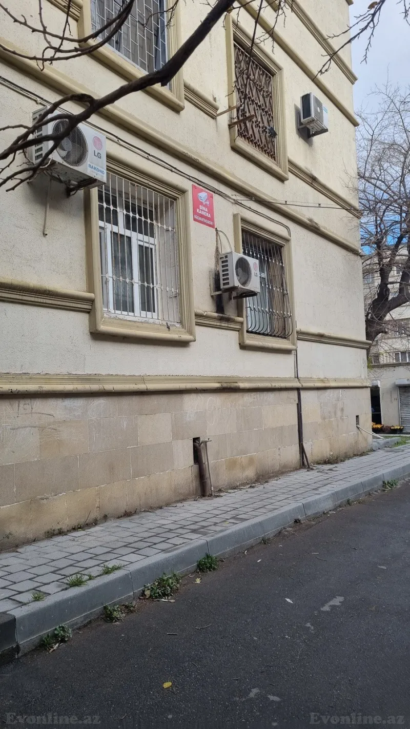 Satılır 2 otaqlı Mənzil Köhnə tikili 51 m² Binəqədi r. - şəkil 2