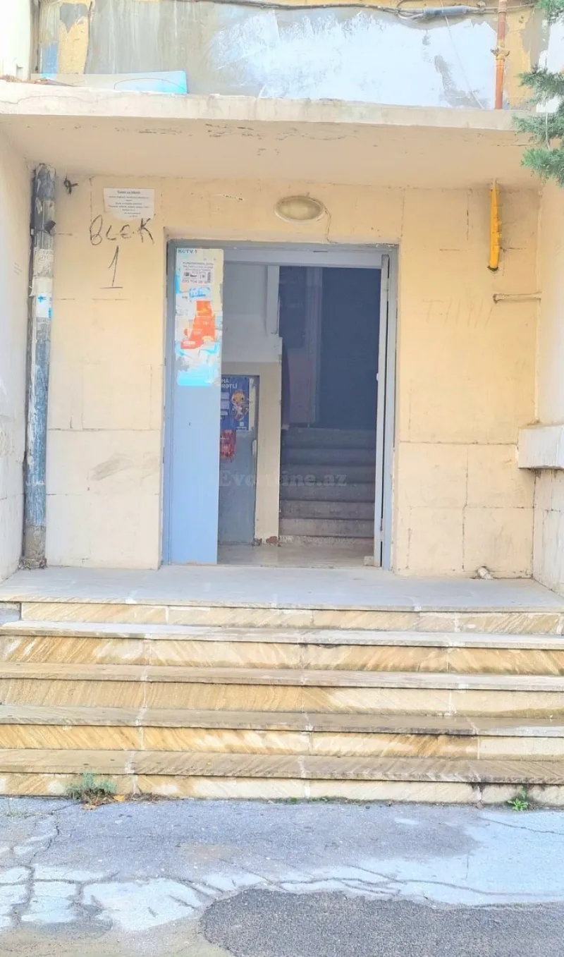 Satılır 2 otaqlı Mənzil Köhnə tikili 51 m² Binəqədi r. - şəkil 3