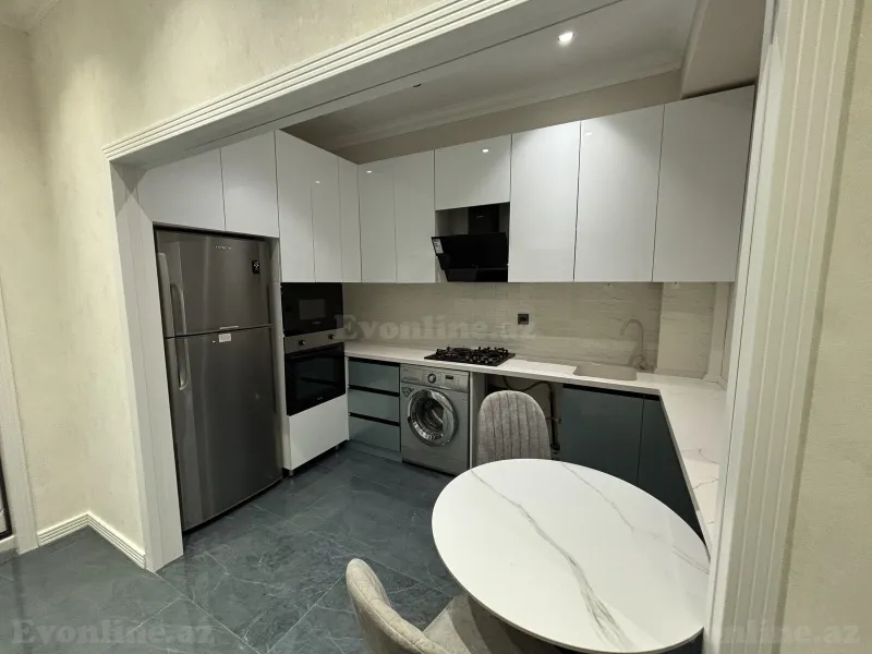 Kirayə verilir 2 otaqlı Mənzil Yeni tikili 70 m² İnşaatçılar m. - şəkil 6
