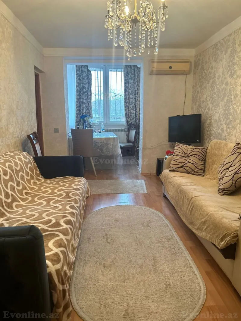 Kirayə verilir 1 otaqlı Mənzil Köhnə tikili 40 m² Elmlər Akademiyası m.