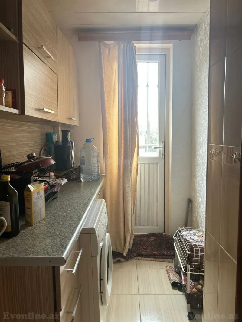 Kirayə verilir 1 otaqlı Mənzil Köhnə tikili 40 m² Elmlər Akademiyası m. - şəkil 3