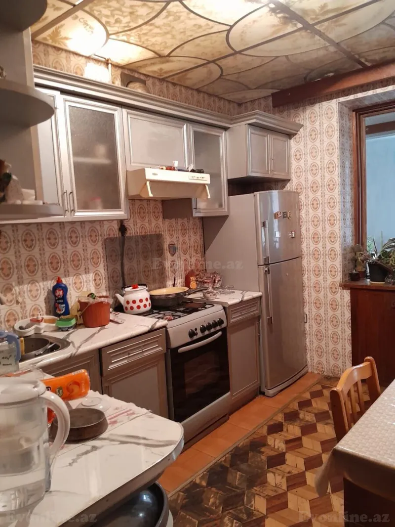 Satılır 5 otaqlı Mənzil Köhnə tikili 110 m² Nərimanov r. - şəkil 4