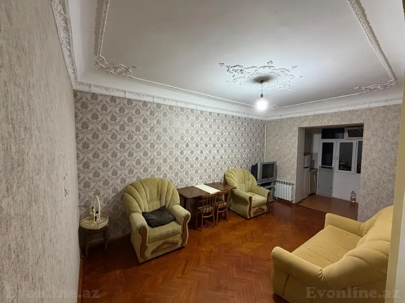 1 otaqlı Mənzil 30 m² Neftçilər m. Satılır