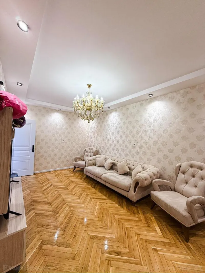 Satılır 3 otaqlı Mənzil Köhnə tikili 65 m² Memar Əcəmi m. - şəkil 3